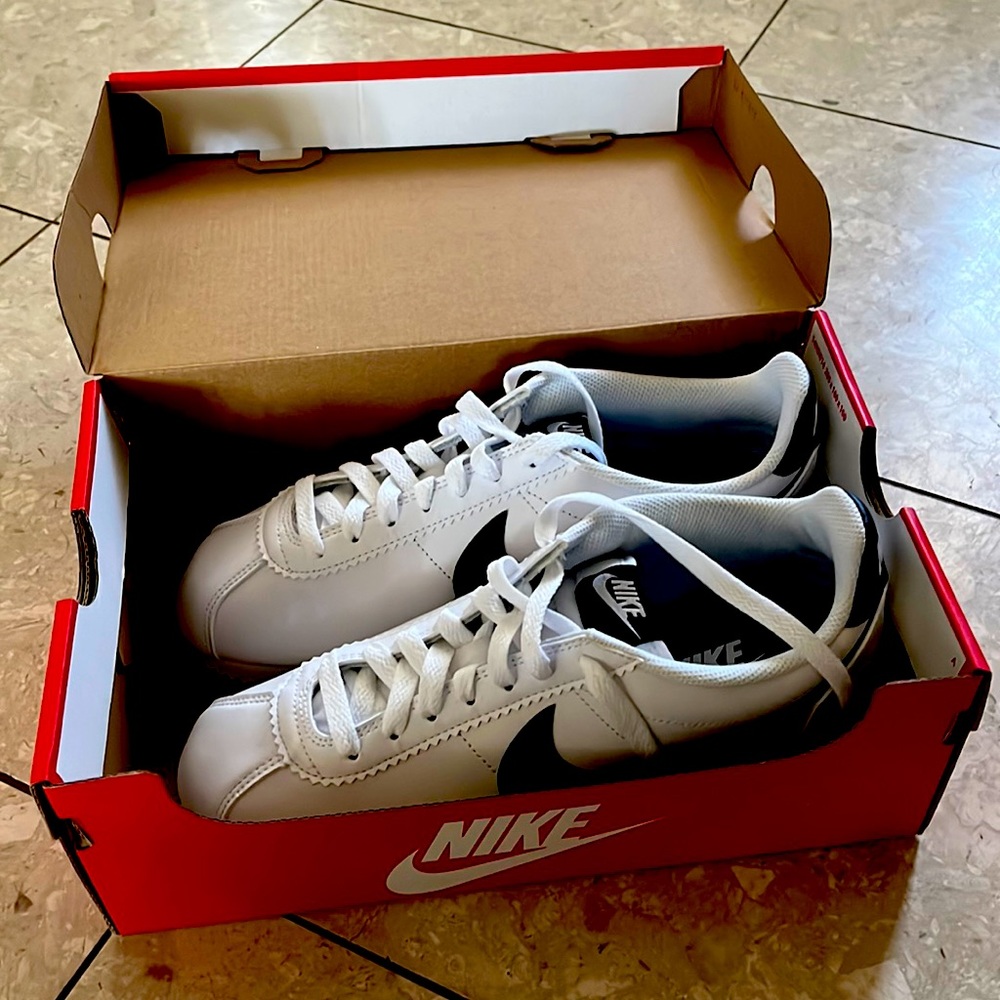Never worn, brand new!!!